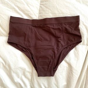 NWOT Richer Poorer briefs